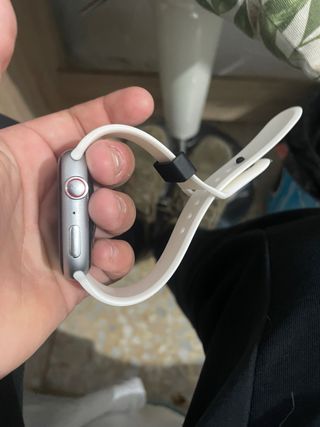 Apple Watch Plata con Correa Blanca