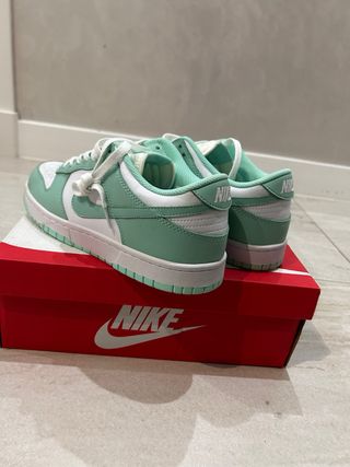 Nike Dunk Low Verde y Blanco