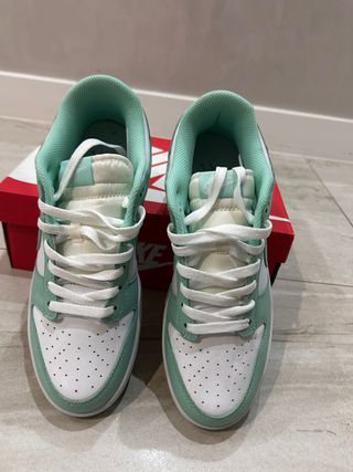 Nike Dunk Low Verde y Blanco