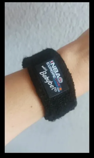 Muñequera NBA Europe Live negra NUEVO
