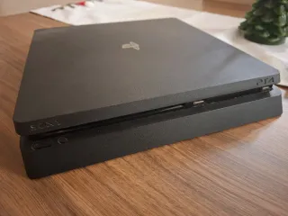 PS4 (PlayStation 4) + 2 Mandos