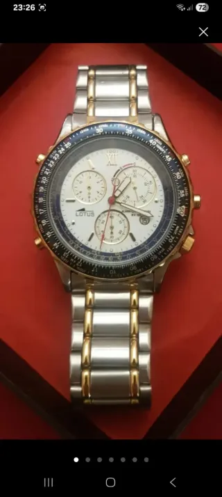 Reloj Lotus Cronógrafo Dorado y Plateado