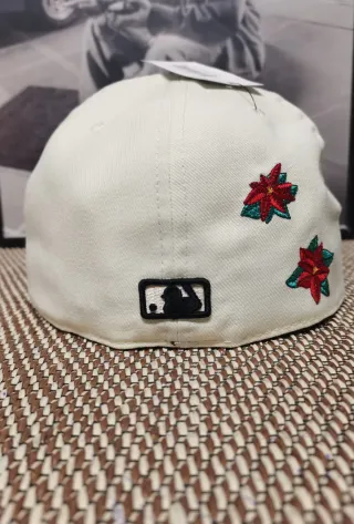 Gorra New Era 59FIFTY Flores Talla 7.1/4
