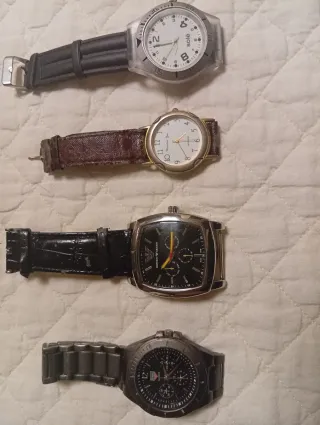 Relojes Emporio Armani y otros