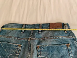 Pantalón vaquero recto Diesel