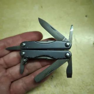 Leatherman Squirt P4 multiherramienta