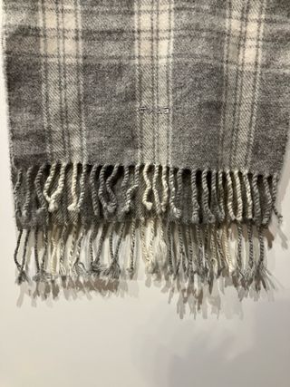 Sciarpa GANT tartan grigio e bianco