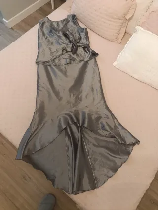 Vestido fiesta plateado con lazo