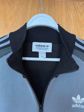 Chaqueta Adidas Gris y Negra