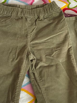 Lote 2 pantalones pana niña 6-7 A