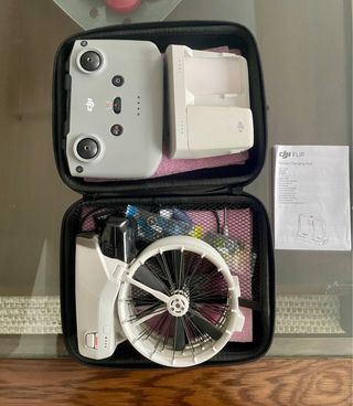 DJI Flip Drone + 2 Baterías + Cargador