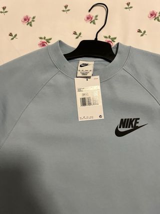 Sudadera Nike Tech Fleece.