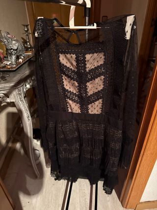 Vestido negro encaje fiesta