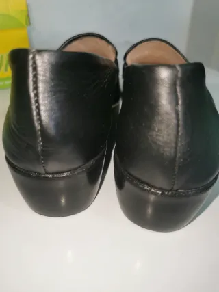 Mocasines negros de piel sintética