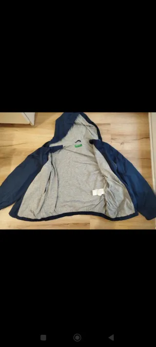 Chaqueta impermeable niño Benetton T.11-12
