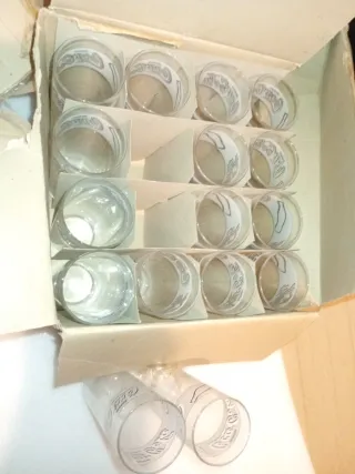 16 Vasos Coca-Cola