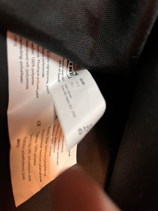 Colgador de armario de tela negro