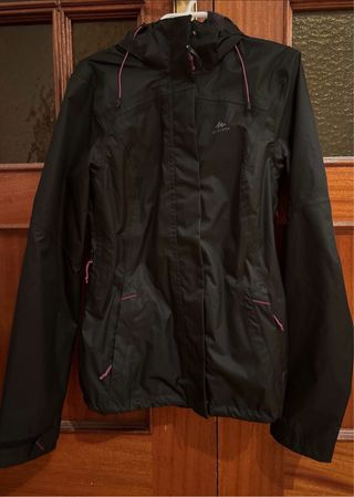 Chubasquero Quechua Negro