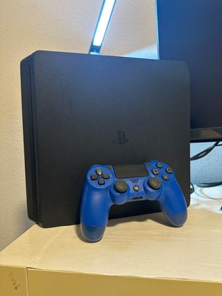PS4 Slim Nera + Controller + cavi