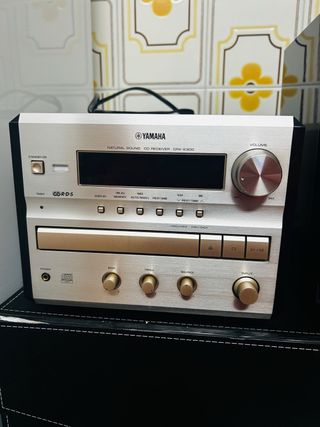 Equipo de música Yamaha CRX-E300