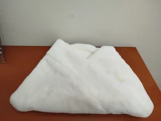 Collo di pelo bianco da donna