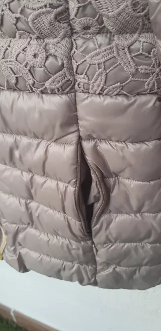 Chaqueta nueva con encaje.