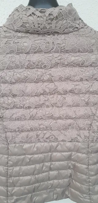 Chaqueta nueva con encaje.