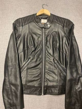 Chaqueta cuero negra