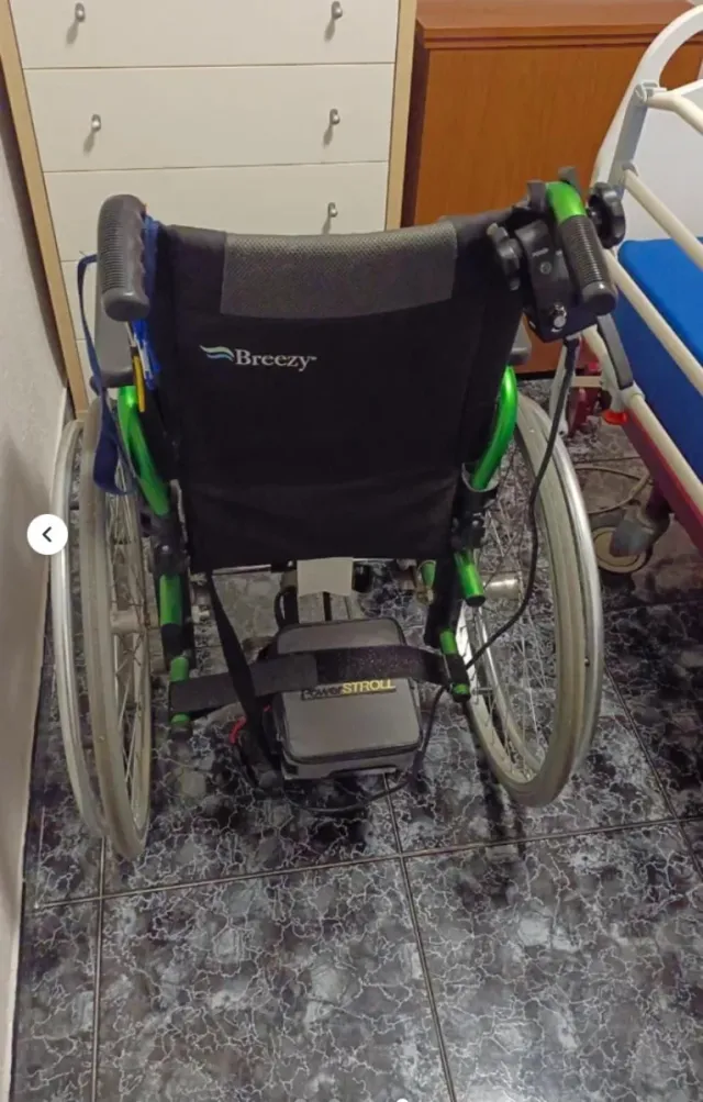 Breezy con motor Sin uso