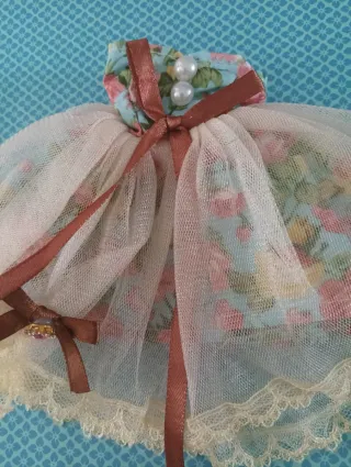 Vestito per bambole 1/6 con stampa floreale e gonna in tulle
