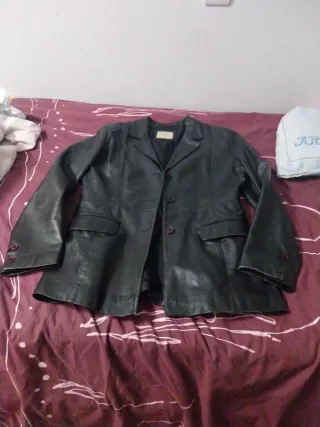 Chaqueta de Piel Negra