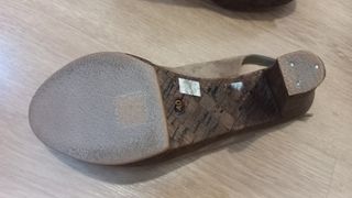 Zapatos de ante con tacón y plataforma