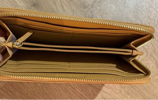 Monedero Michael Kors Beige y Dorado