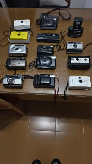 Lotto di Fotocamere Vintage Canon, Kodak, Mi