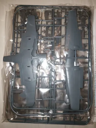 Aereo Kit Fw 190A-8/R2 Eduard Profipack 1/48