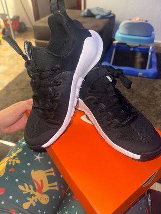 Zapatillas Nike Negras y Blancas