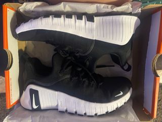 Zapatillas Nike Negras y Blancas