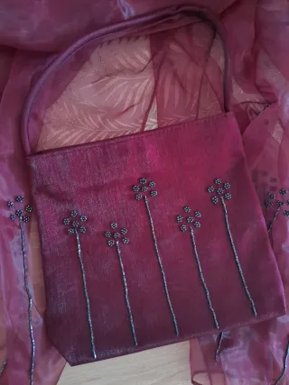 Conjunto bolso y pañuelo evento