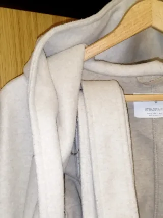 Abrigo Largo con Capucha Stradivarius Talla L