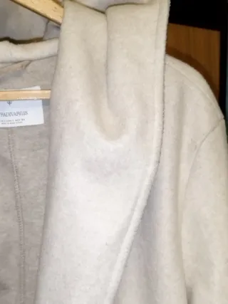 Abrigo Largo con Capucha Stradivarius Talla L