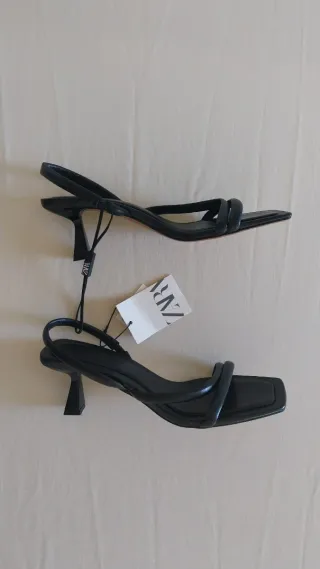 Tacones Zara mujer
