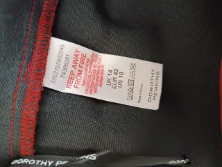 Gonna corta in ecopelle rossa