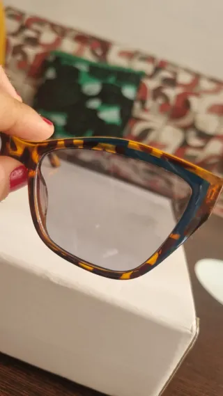 Occhiali da sole Caesar con scatola