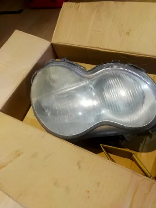 Faros Mercedes Clase C