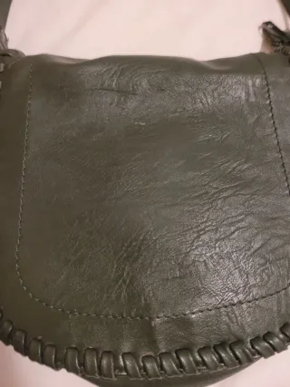 Bolso verde imitación piel