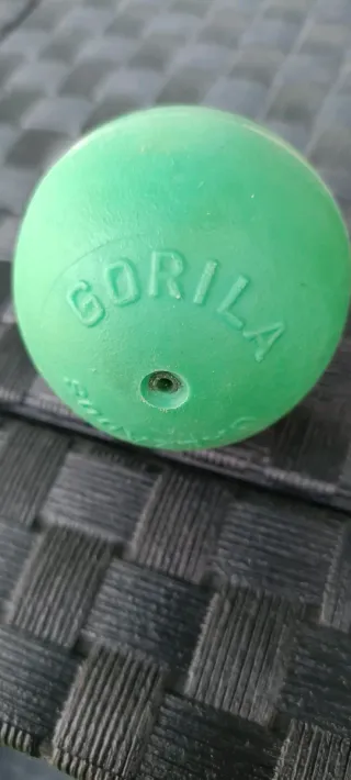 PELOTA ZAPATOS GORILA ANTIGUA