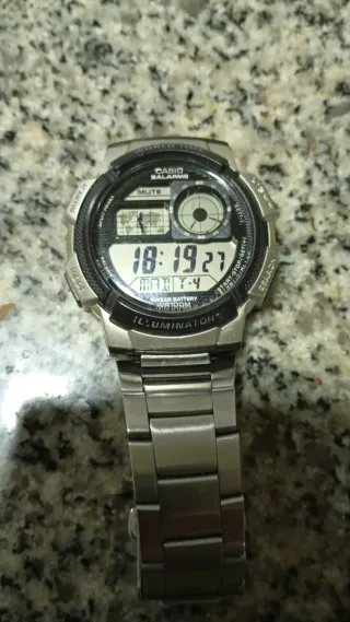 Reloj Casio World Time AE1000W Illuminator