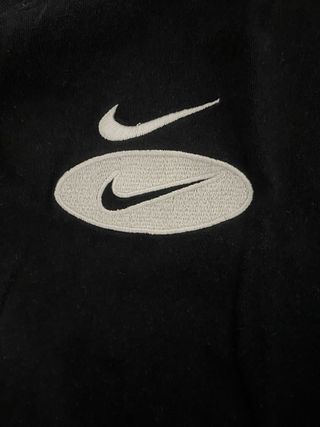 Camiseta Nike Negra Logo Doble