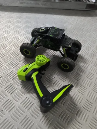 Carro RC Krawler 4x4 com bateria