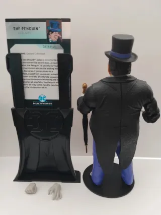 Pingüino/ Penguin Classic McFarlane DC 2024
